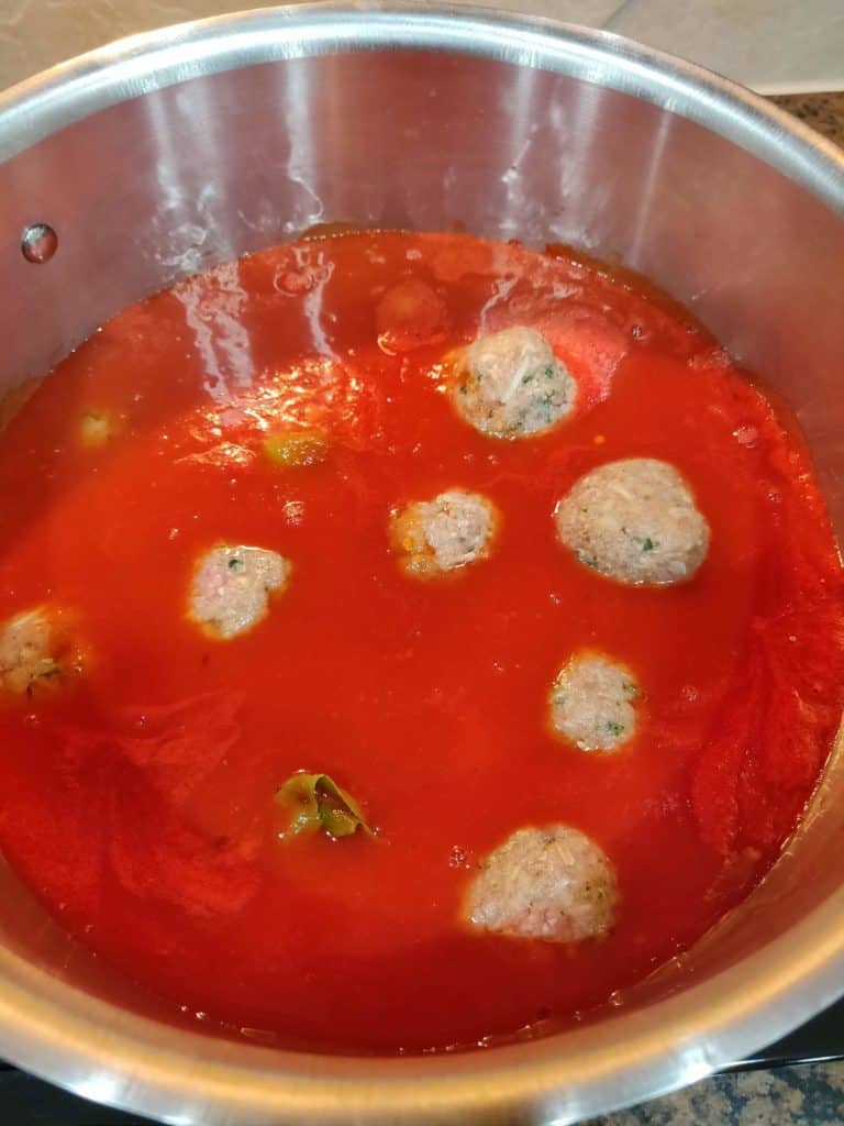 Meatballs in red sauce