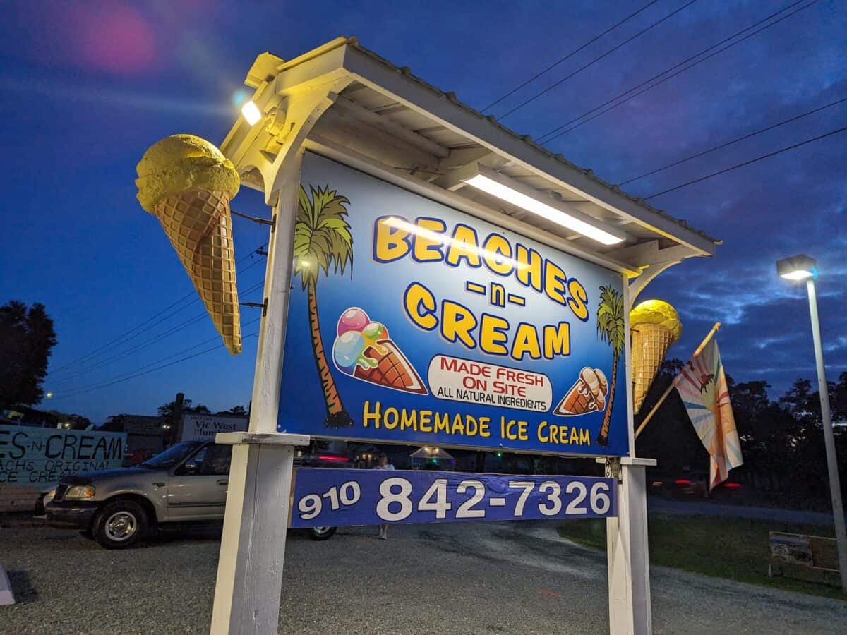 Beaches N Cream sign holden Beach